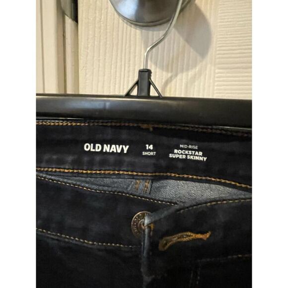 Old Navy Mid-Rise Super Skinny Rockstar Jeans - Size 14 - Picture 3 of 3